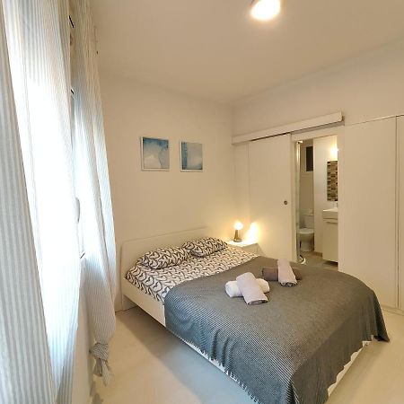 Family Apartment Close To Parc Gueell Barcelona Exterior photo